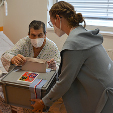 Možnost volit využilo v Uherskohradiš�ské nemocnici pøes pìt desítek hospitalizovaných pacientù